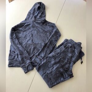 Athleta girl Patterned Hoodie and jogger set